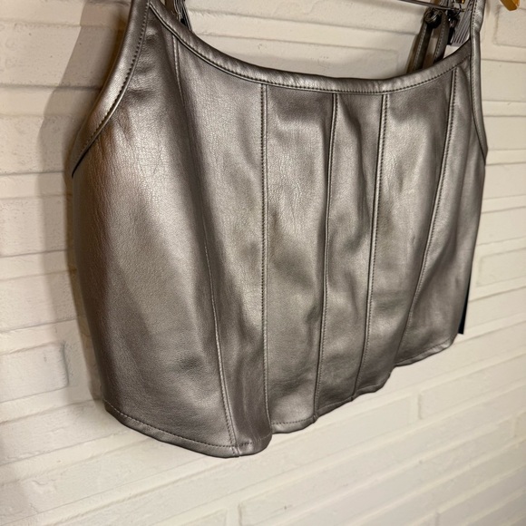 Kirious Silver Pewter Metallic Cropped Space Age Top, Women’s Size Large - Picture 2 of 6